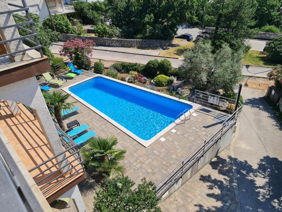 Apartments Lounger Crikvenica Esterno foto
