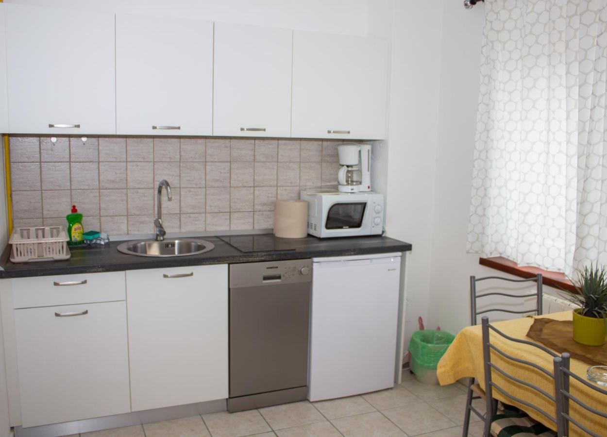 Apartments Lounger Crikvenica Esterno foto