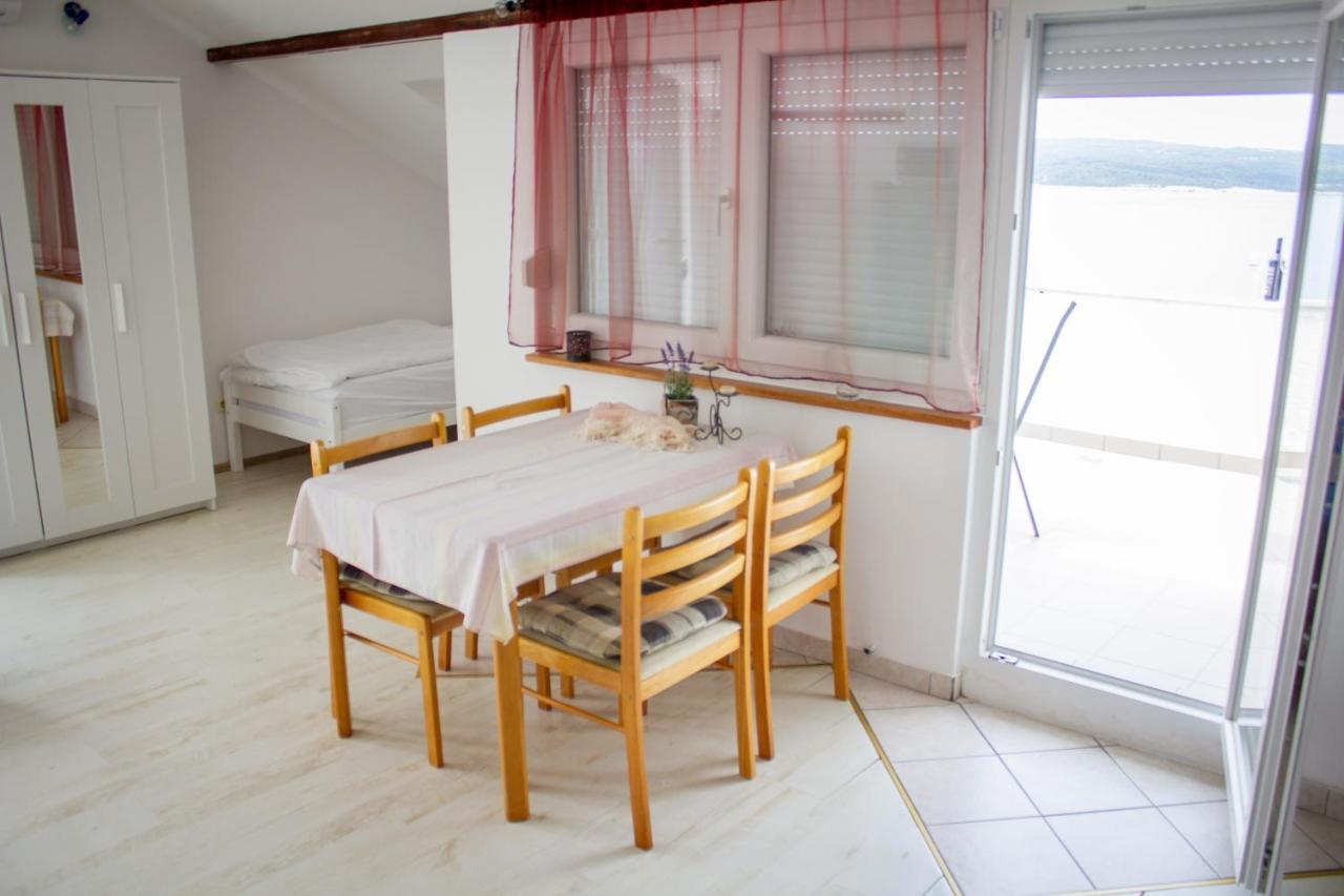 Apartments Lounger Crikvenica Esterno foto